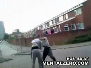 this dumbass has no idea in a street fight